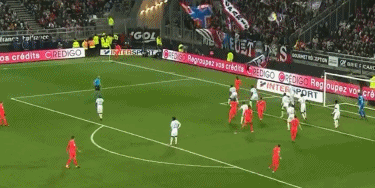 对手直接被晃在原地