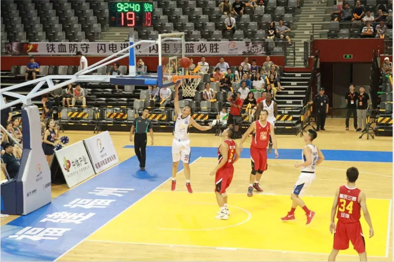 CBA杯战报：里勒41分，北控98-96险胜同曦（CBA杯快讯：里勒砍下41分，北控98-96险胜同曦）