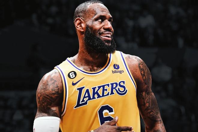 穆里尼奥：记者编造说我不喜欢拉法-席尔瓦，我都不认识他（穆里尼奥否认不喜欢拉法-席尔瓦：媒体瞎编，我根本不认识他）