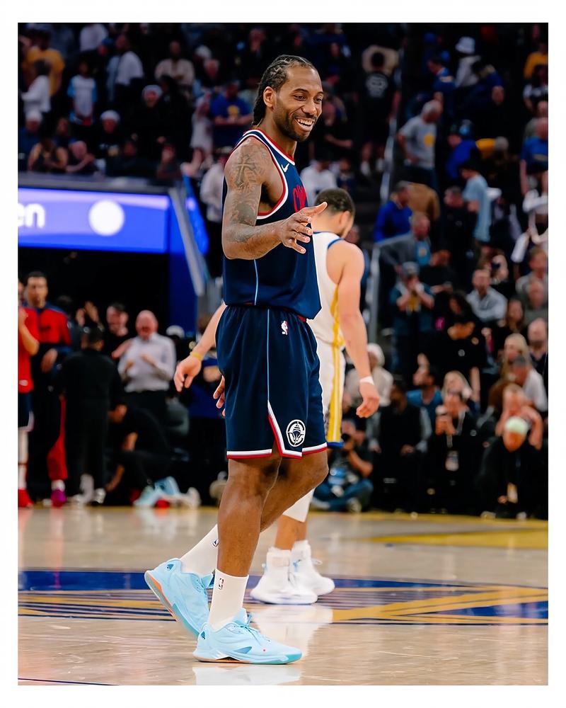 国米门将更替引热议，维卡里奥性价比突出，但适配性与未来规划存疑。（国米门将更替惹争议，维卡里奥性价比出众，但与体系契合度和未来规划仍存疑）