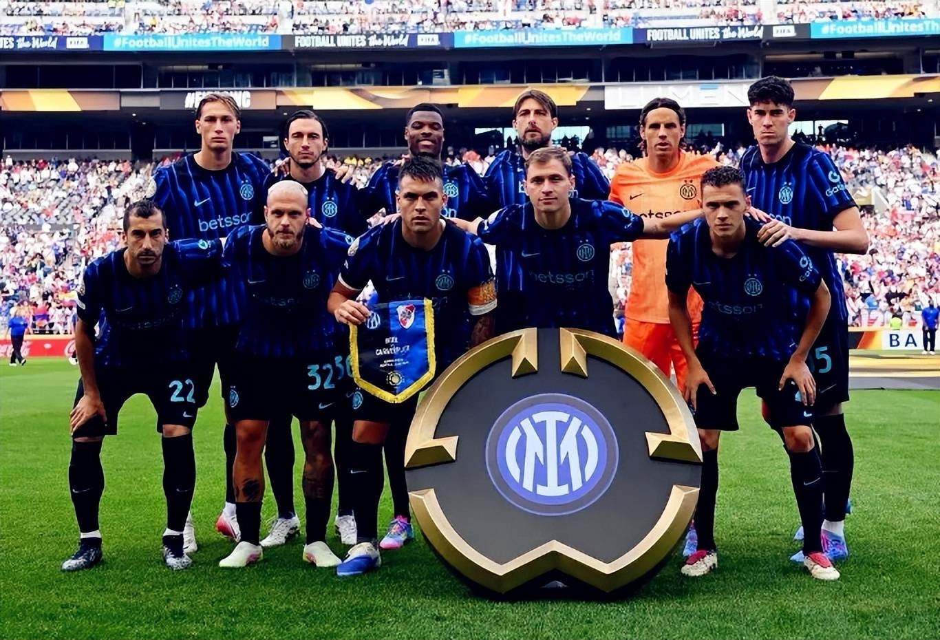 世界杯史话04：世界杯第一座奖杯、第一球和第一个帽子戏法（世界杯史话04：首座奖杯、首粒进球与首个帽子戏法）