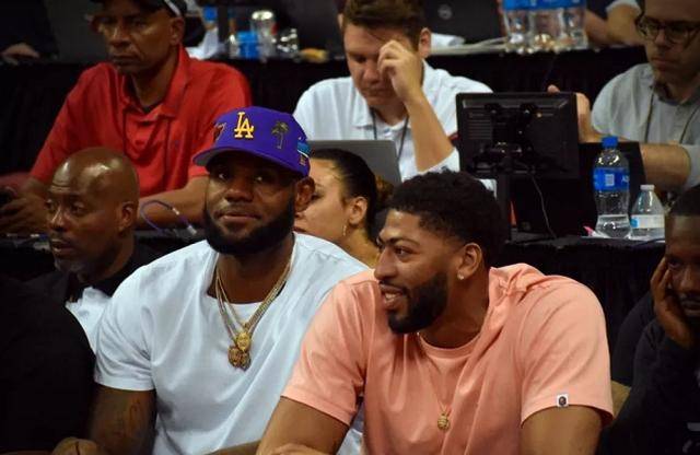 足球国足U19又赢球，晋级希望大增（U19国足再取胜，出线前景大好）