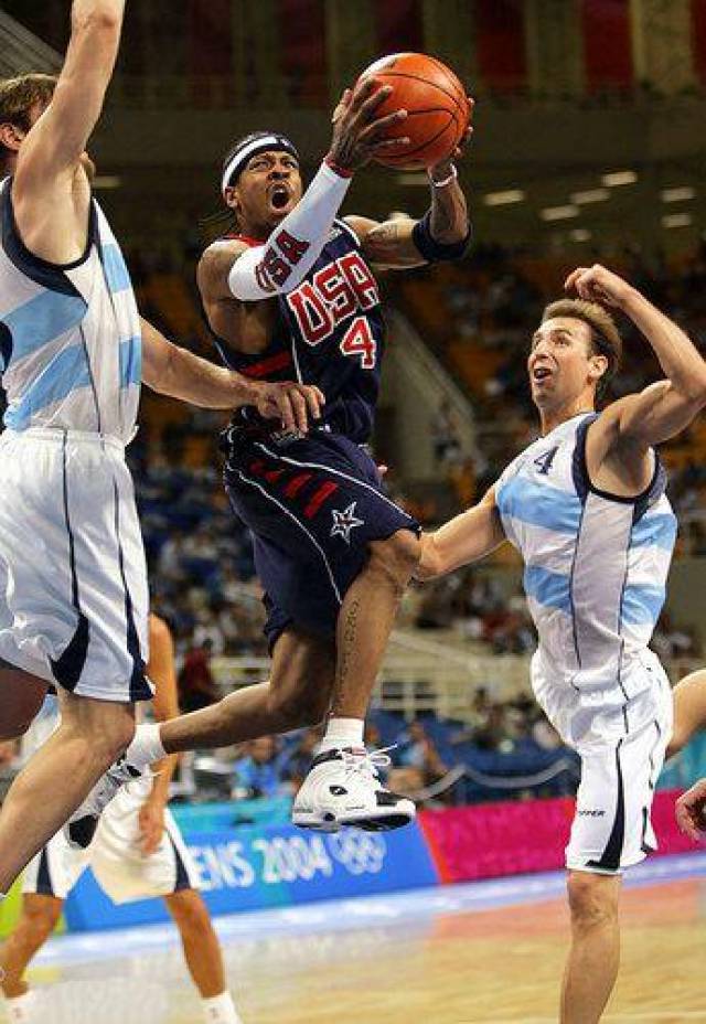 把赛车运动带回家乡，金彭携手赛车名将绘就体育+新图景（赛车回归家乡，金彭联手赛车名将共启体育+新篇章）