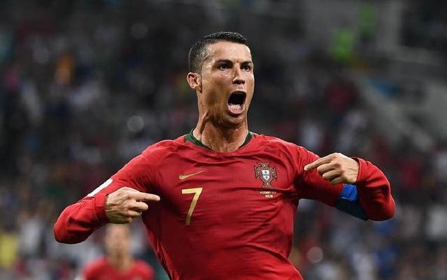 莱万传记：巴萨曾要求停止进球，不然需付给拜仁250万奖金（传记披露：巴萨曾劝莱万暂缓进球，否则将向拜仁支付250万奖金）