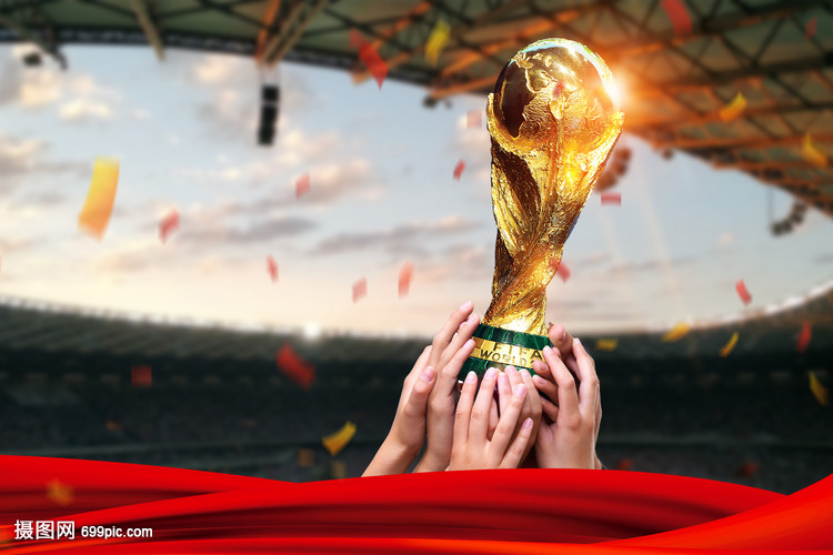 詹俊：德国缺乏顶级中卫压阵；荷兰世界杯进四强难（詹俊：德国缺少顶尖中卫镇守，荷兰晋级世界杯四强难度大）